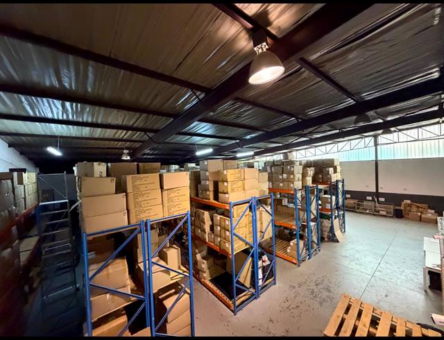 489M² WAREHOUSE TO LET IN HALFWAY HOUSE